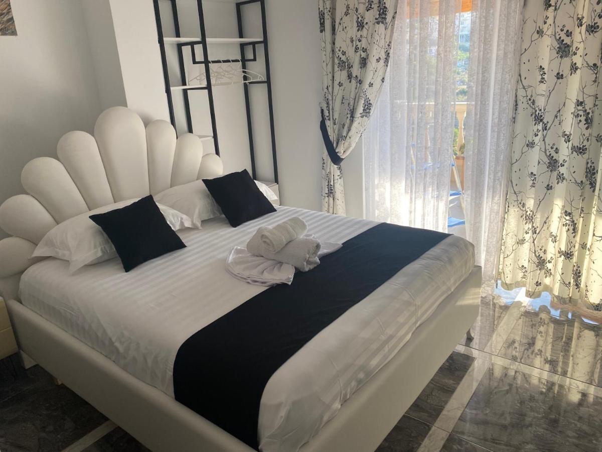 Vila Sinani Sarandë Eksteriør bilde