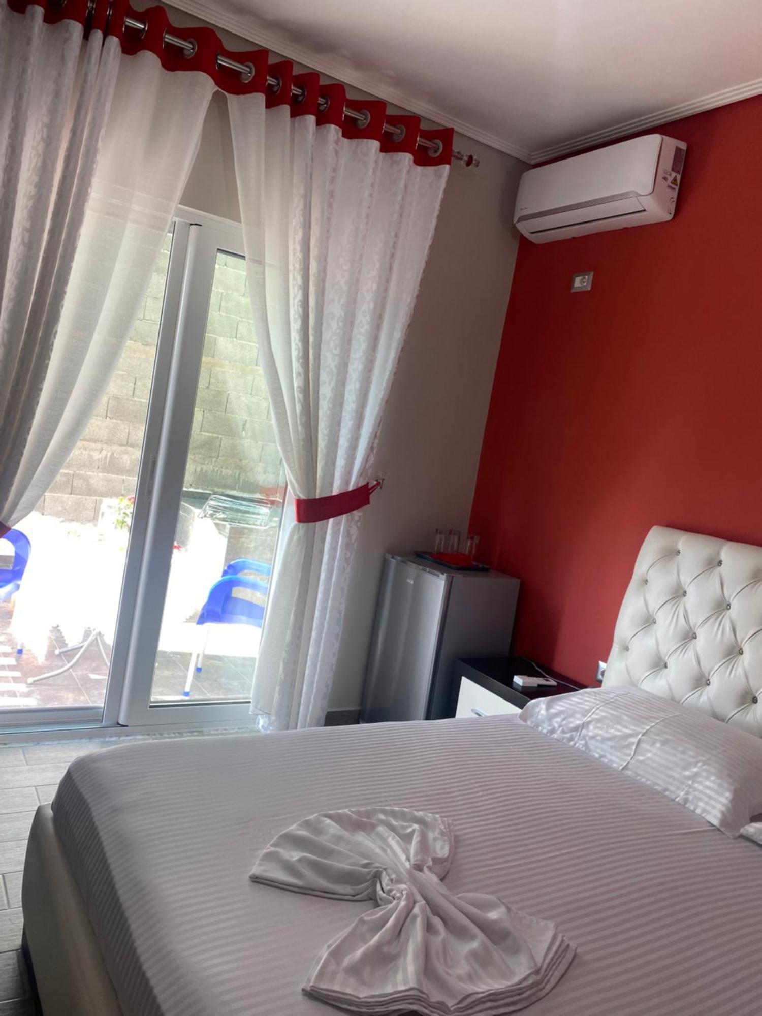 Vila Sinani Sarandë Eksteriør bilde